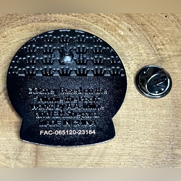 Loungefly Winnie the Pooh Blind Pins Lot - Picture 8 of 14